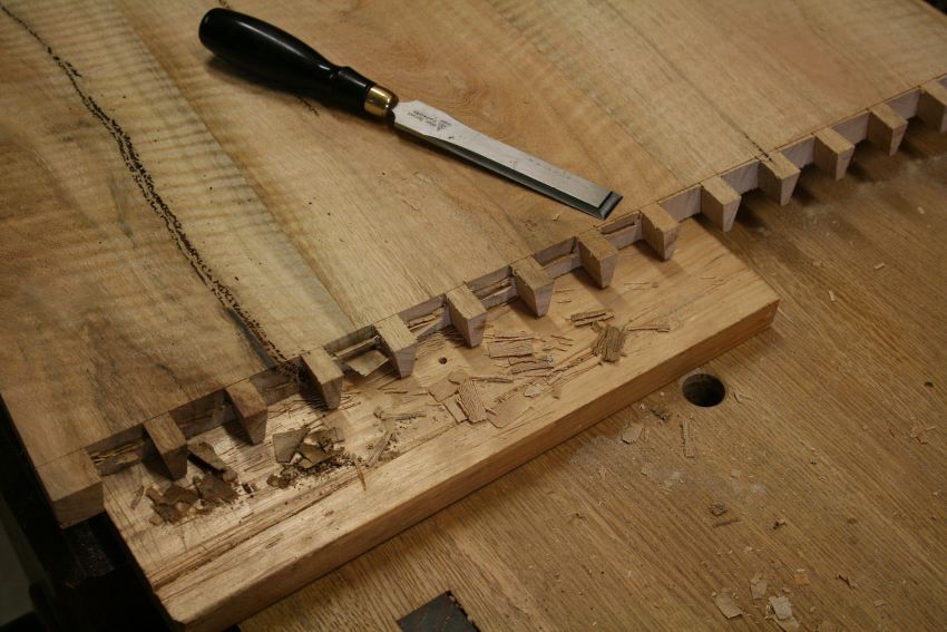 Comparing chisel steels